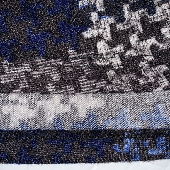 New Direction XL blue asymmetrical long sleeve top - Picture 7 of 10